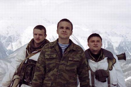 Кадр из фильма Живой (2006)