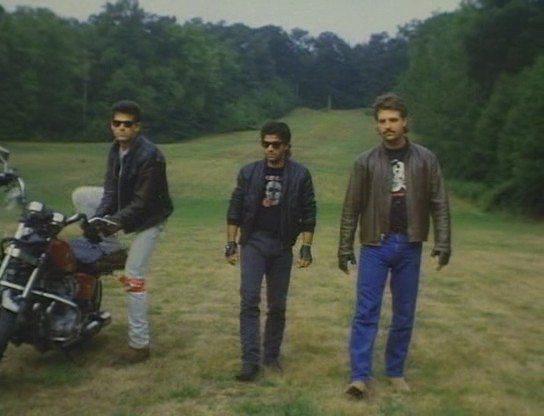 Кадр из фильма Весёленькое кладбище / Cemetery High (1990)