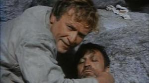 Кадры из фильма Берег спасения (1990)