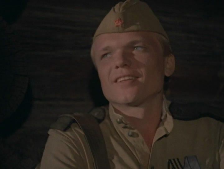 Кадр из фильма Холм / Matinee (1990)