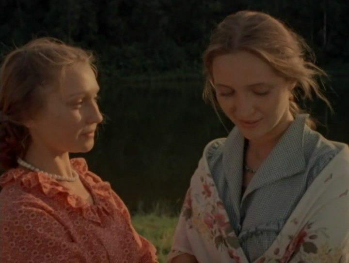 Кадр из фильма Холм / Matinee (1990)