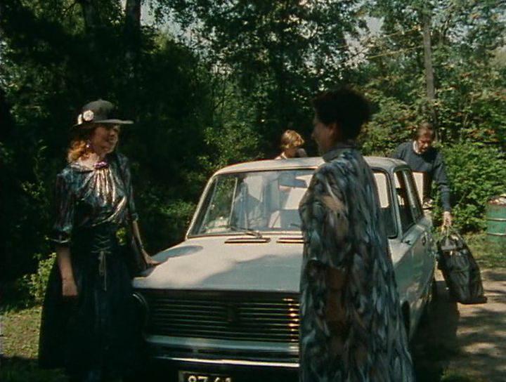 Кадр из фильма Наша дача (1990)