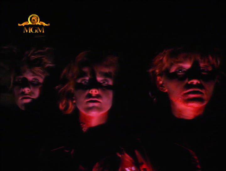 Кадр из фильма Бледная кровь / Pale Blood (1990)