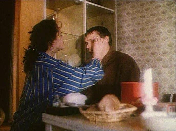 Кадр из фильма Дураки умирают по пятницам (1990)
