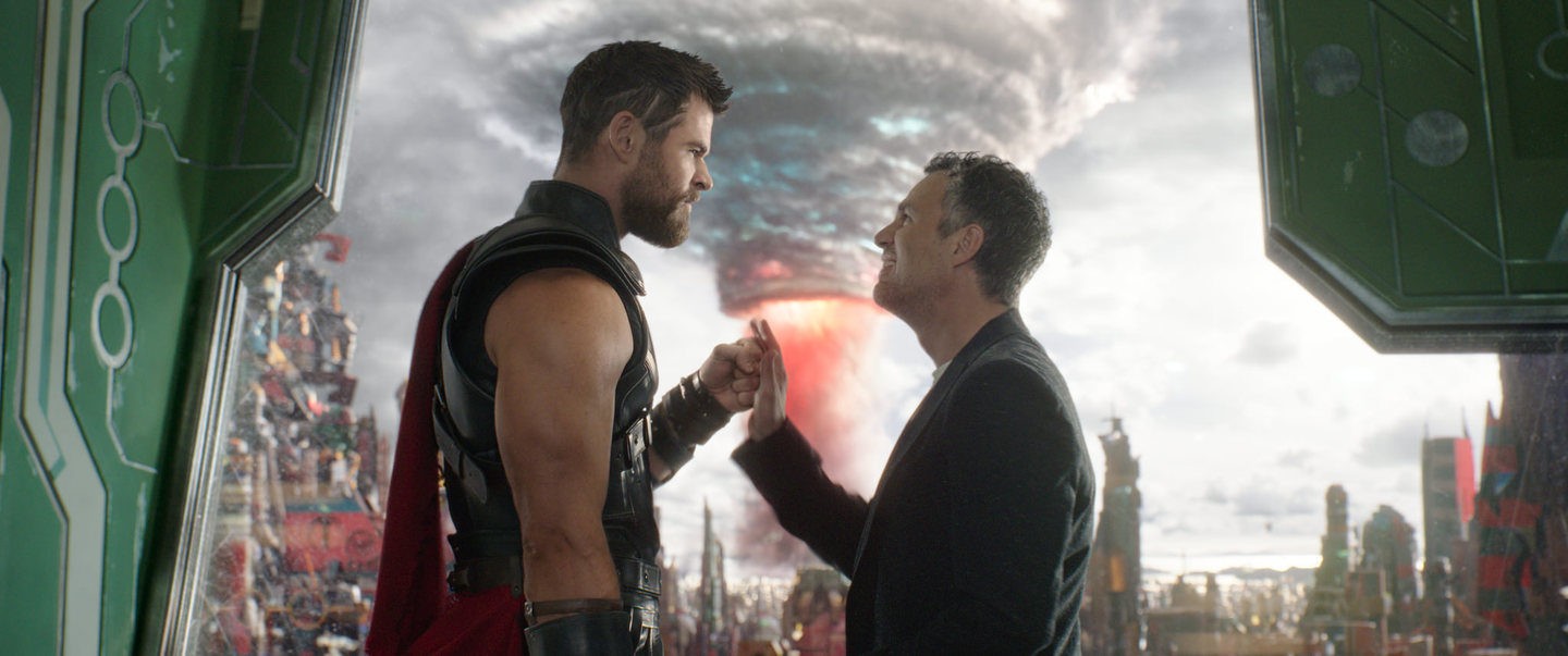Кадр из фильма Тор: Рагнарёк / Thor: Ragnarök (2017)