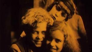 Кадры из фильма Синяя птица / The Blue Bird (1918)
