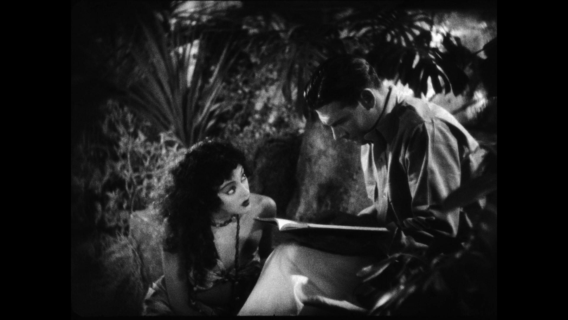 Кадр из фильма Остров потерянных душ / Island of Lost Souls (1932)