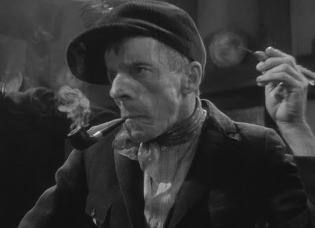 Кадр из фильма Человек - невидимка / The Invisible Man (1933)