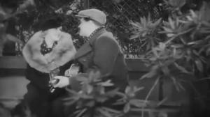 Кадры из фильма Песенник Варшавы / Spies of Warsaw (1934)