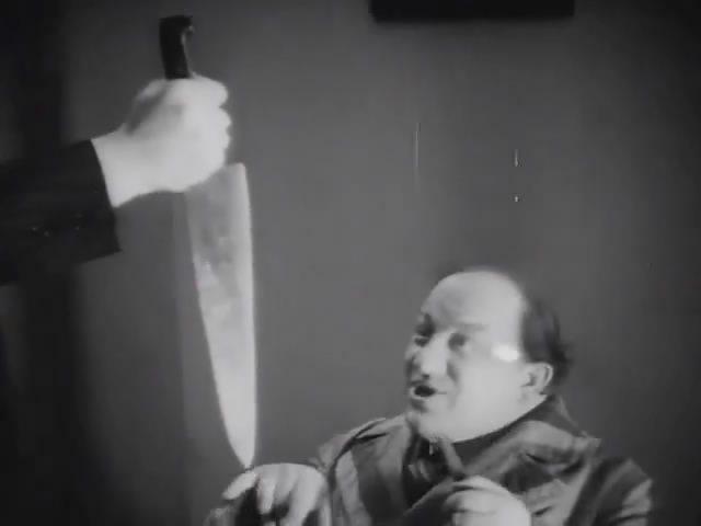 Кадр из фильма Песенник Варшавы / Spies of Warsaw (1934)