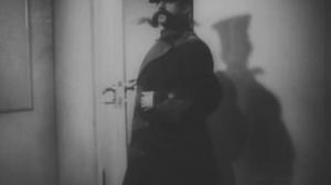 Кадры из фильма Чем мой муж занят ночью? / Co mój maz robi w nocy (1934)