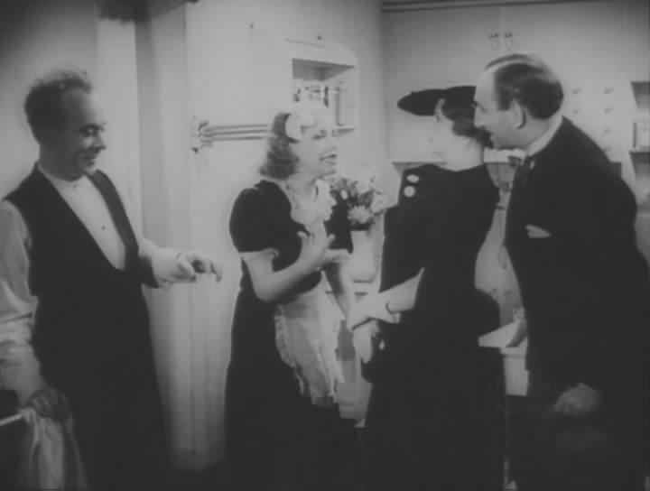 Кадр из фильма Чем мой муж занят ночью? / Co mój maz robi w nocy (1934)
