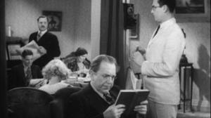 Кадры из фильма Кошачья лапа / The Cat's-Paw (1934)