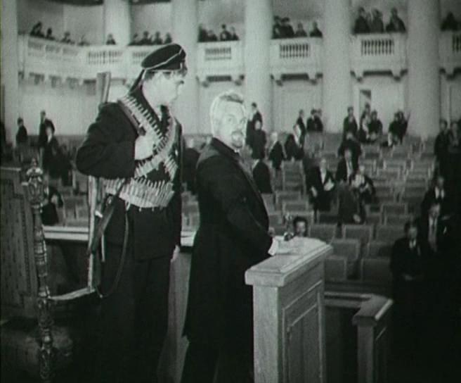 Кадр из фильма Трилогия о Максиме (1935)