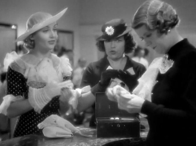Кадр из фильма Руки на столе / Hands Across the Table (1935)