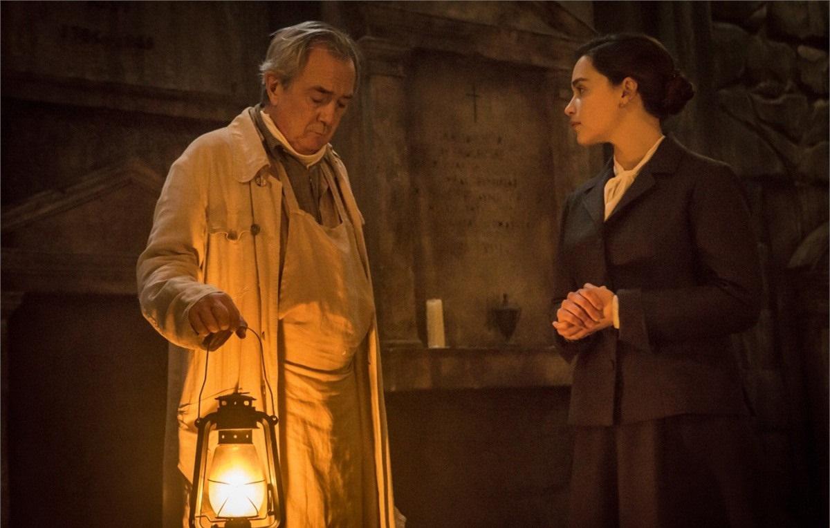 Кадр из фильма Голос из камня / Voice from the Stone (2016)