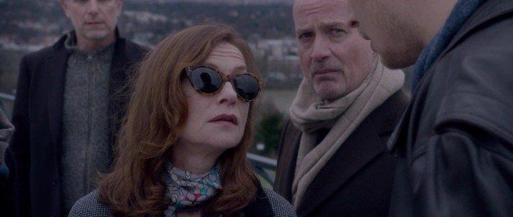 Кадр из фильма Она / Elle (2016)