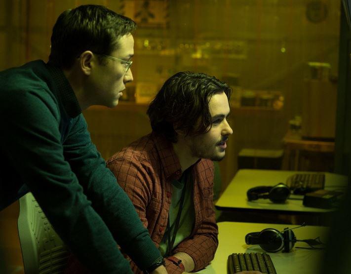 Кадр из фильма Сноуден / Snowden (2016)