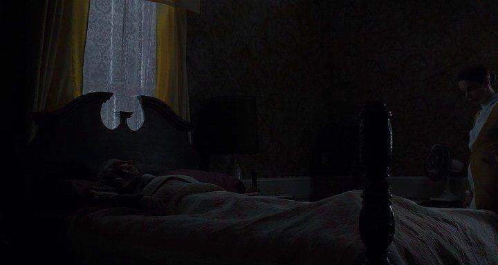 Кадр из фильма Прелесть, живущая в доме / I Am the Pretty Thing That Lives in the House (2016)