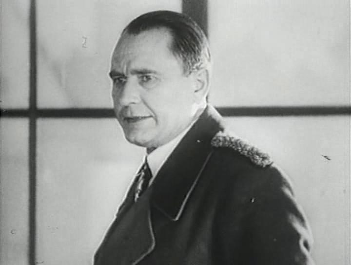 Кадр из фильма Глубокий рейд (1937)