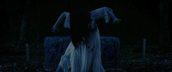 Кадр из фильма Проклятые. Противостояние / Sadako v Kayako (2016)