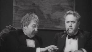 Кадры из фильма Человек в футляре (1939)