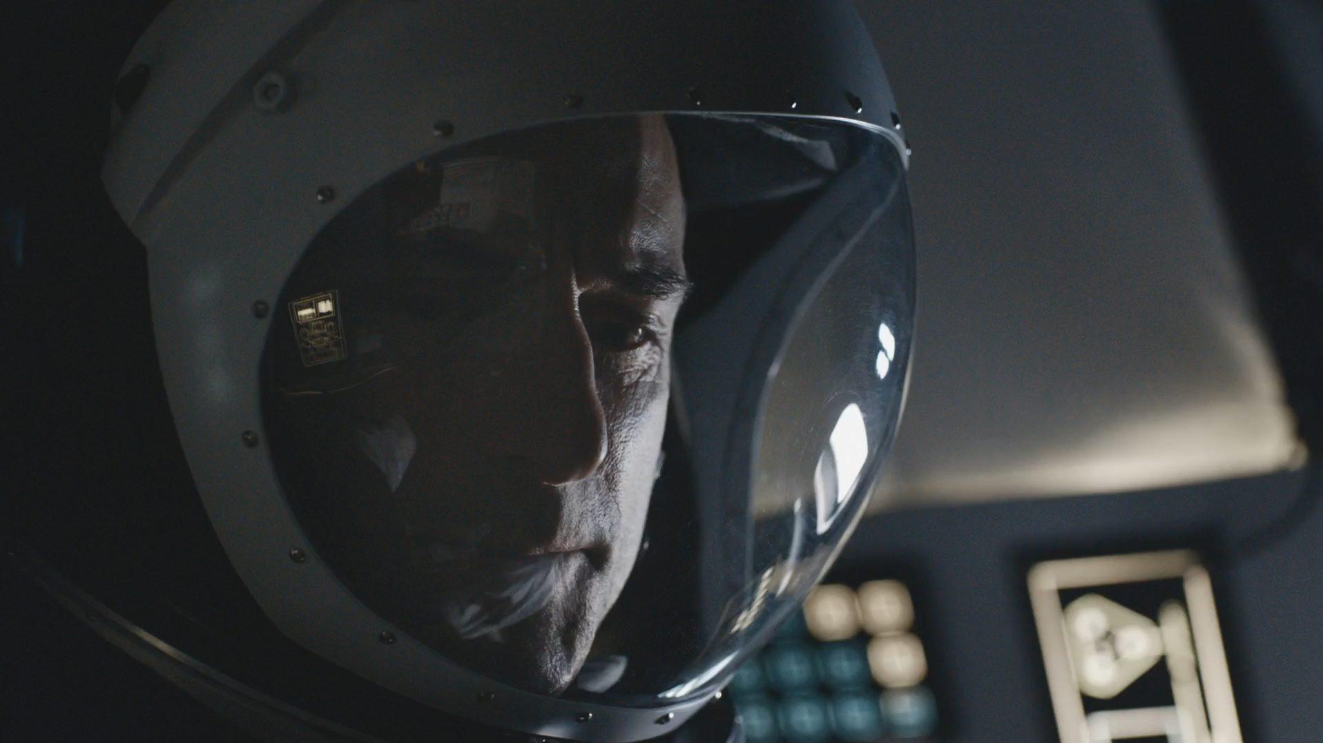 Кадр из фильма Познать неизведанное / Approaching the Unknown (2016)