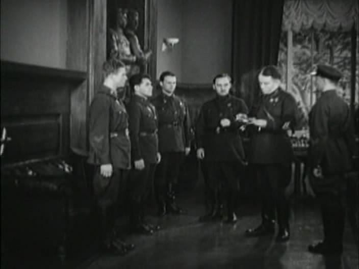 Кадр из фильма Танкисты (1939)