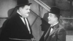 Кадры из фильма Летающая парочка / The Flying Deuces (1939)