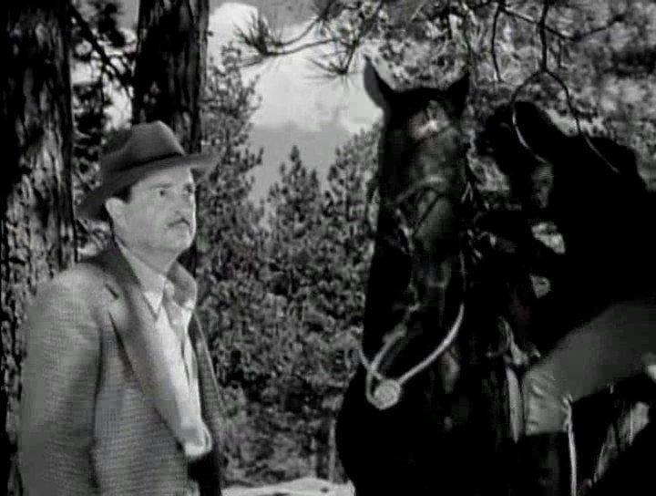 Кадр из фильма Хозяин царства гор / King of the Royal Mounted (1940)