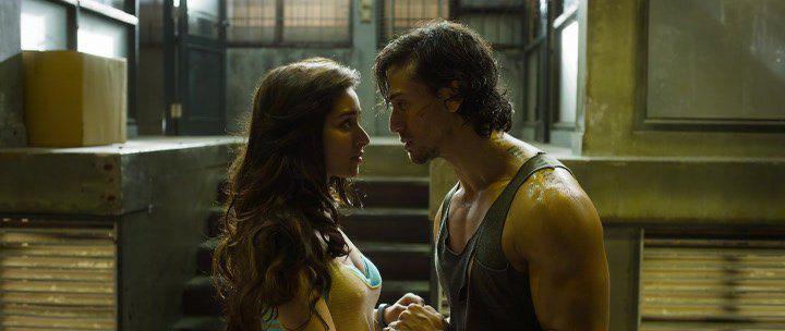 Кадр из фильма Бунтарь / Baaghi (2016)