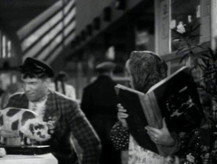Кадр из фильма Свинарка и пастух (1941)