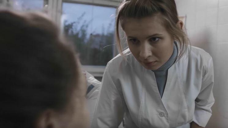Кадр из фильма Параллельные прямые пересекаются в бесконечности (2016)