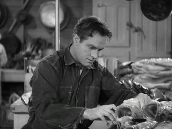 Кадр из фильма Попавший под призыв / Caught in the Draft (1941)