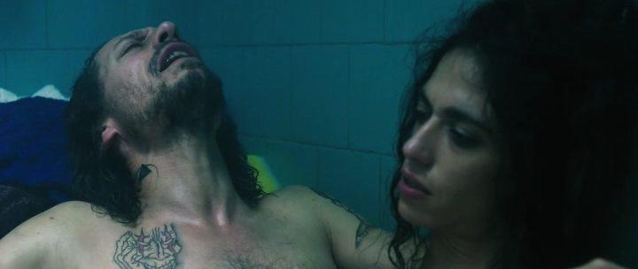 Кадр из фильма Быстрая, как ветер / Veloce come il vento (2016)