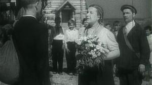 Кадры из фильма Мы ждём вас с победой (1941)