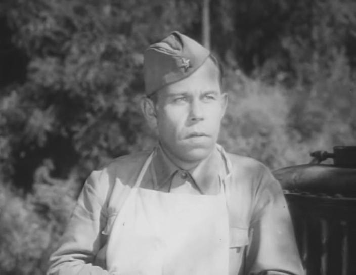 Кадр из фильма Антоша Рыбкин (1942)