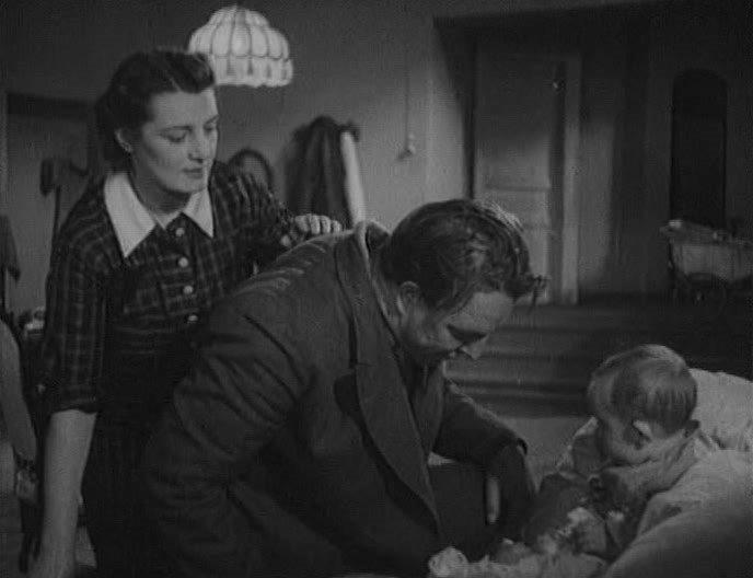 Кадр из фильма Валерий Чкалов (1941)