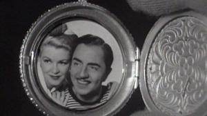 Кадры из фильма Перекрестки / Crossroads (1942)