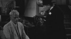 Кадры из фильма Бугимен доберется до тебя / The Boogie Man Will Get You (1942)