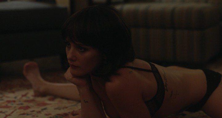 Кадр из фильма Длинная ночь, короткое утро / Long Nights Short Mornings (2016)