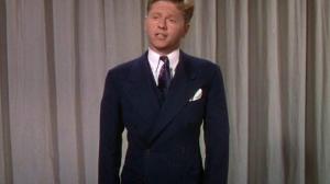 Кадры из фильма Тысячи приветствий / Thousands Cheer (1943)