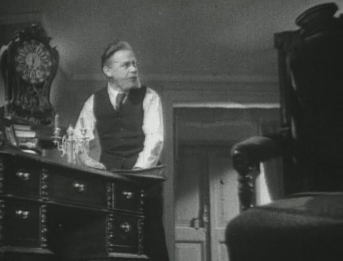 Кадр из фильма Во имя Родины (1943)