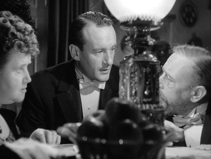Кадр из фильма Жилец / The Lodger (1944)