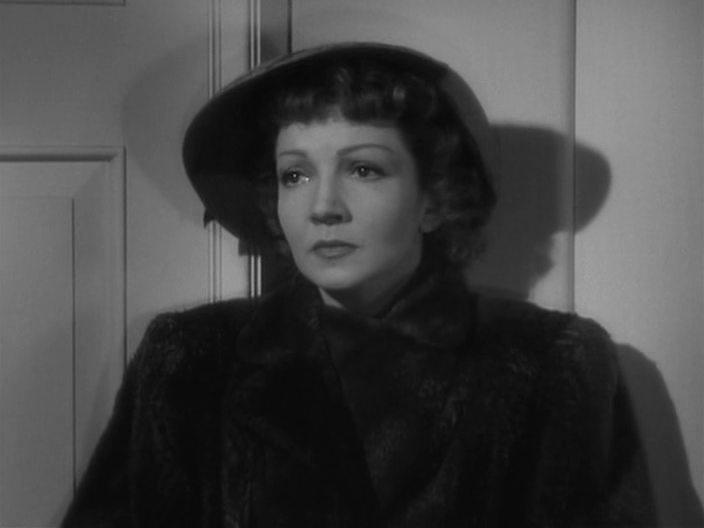 Кадр из фильма С тех пор как вы ушли / Since You Went Away (1944)
