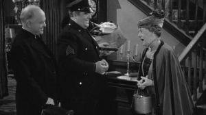 Кадры из фильма Мышьяк и старые кружева / Arsenic and Old Lace (1944)