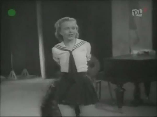 Кадр из фильма Дипломатическая жена / Dyplomatyczna zona (1937)