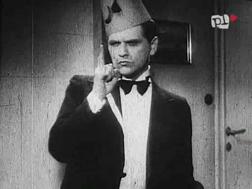 Кадр из фильма Этажом выше / Pietro wyzej (1937)