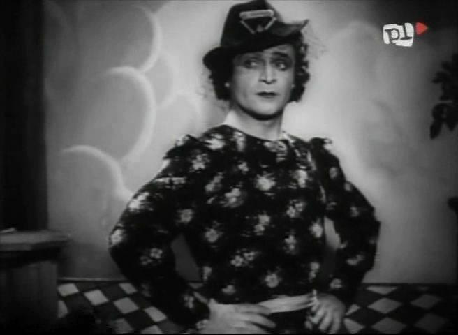 Кадр из фильма Недотёпа / Niedorajda (1937)