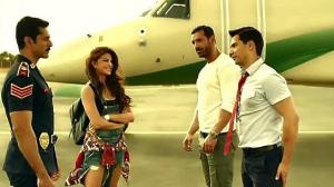 Кадры из фильма Выстрел / Dishoom (2016)